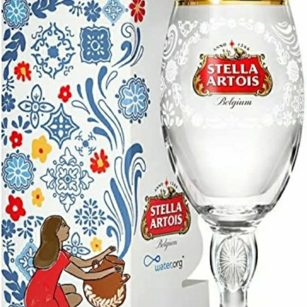 Set of 2 Stella Artios glasses  bundle